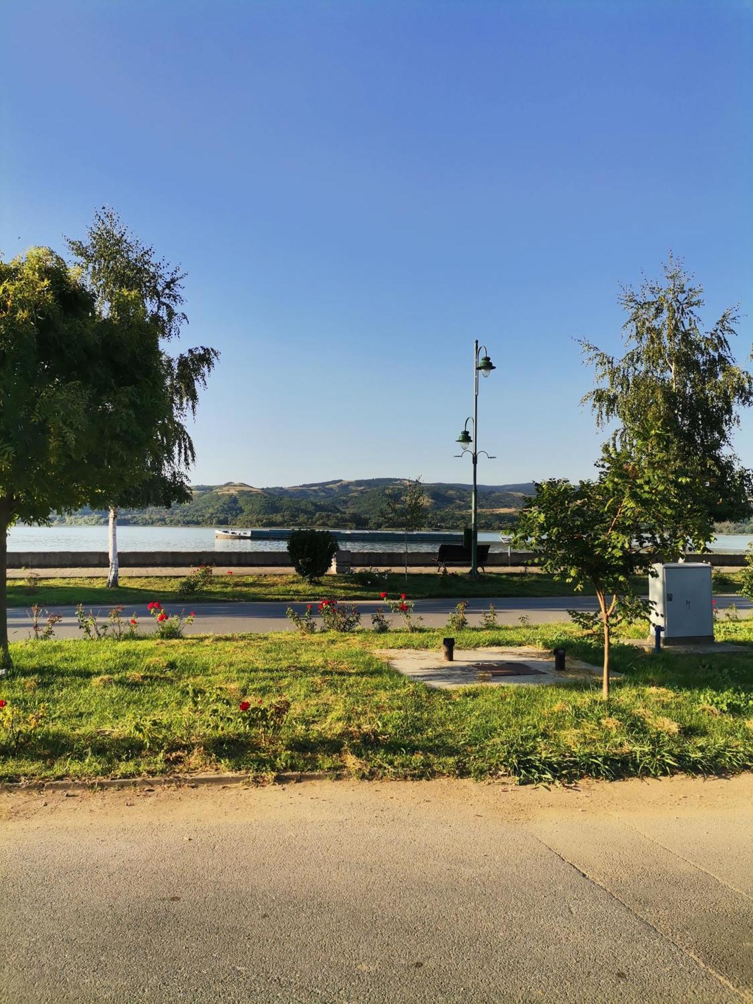 Apartmani Pinkum Veliko Gradište Esterno foto